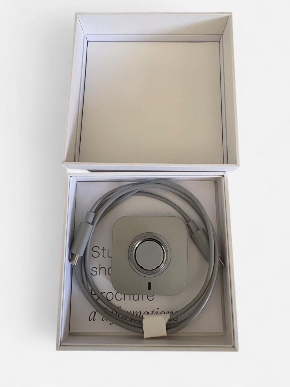 Oura Silver ring with Charging Dock with Charger